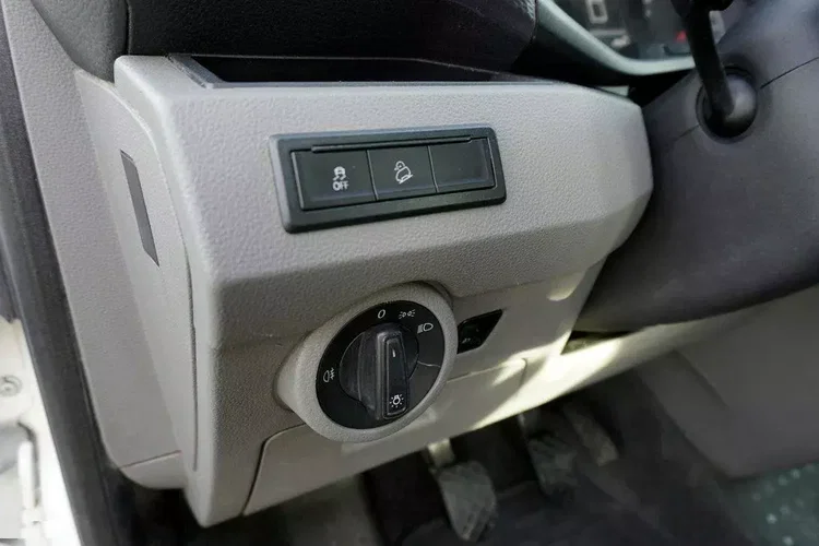 Volkswagen Transporter T6.1_ Doka _4Motion _ 4x4 zdjęcie 48