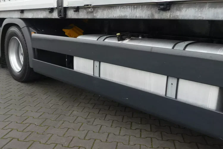 MAN TGX 26.460 / ZESTAW PRZEJAZDOWY / WINDA / KLIMA POSTOJOWA / zdjęcie 11