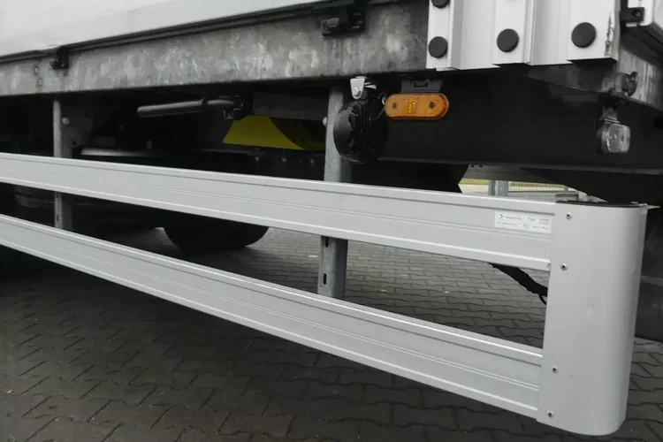 MAN TGX 26.460 / ZESTAW PRZEJAZDOWY / WINDA / KLIMA POSTOJOWA / zdjęcie 15