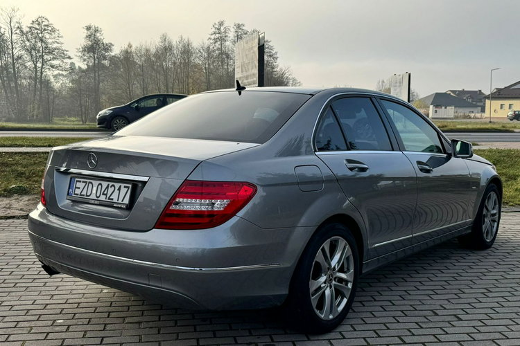Mercedes C 180 Automat Diesel Niski Przebieg zdjęcie 13