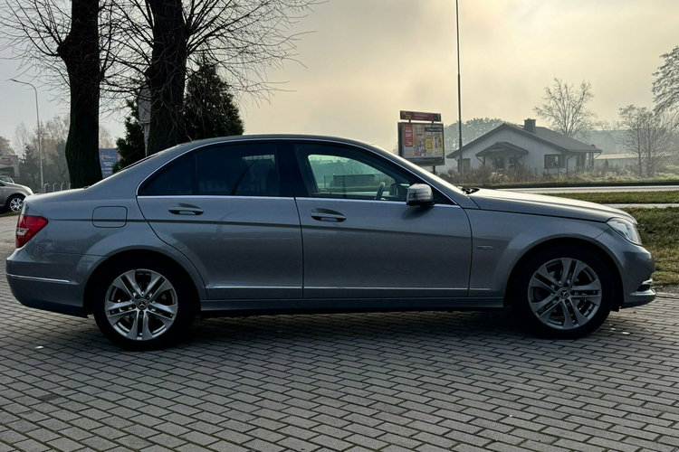 Mercedes C 180 Automat Diesel Niski Przebieg zdjęcie 14