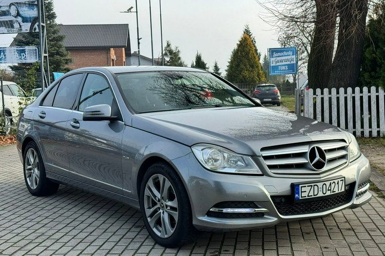 Mercedes C 180 Automat Diesel Niski Przebieg zdjęcie 15