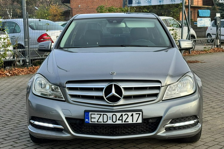Mercedes C 180 Automat Diesel Niski Przebieg zdjęcie 16