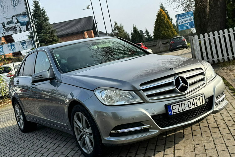 Mercedes C 180 Automat Diesel Niski Przebieg zdjęcie 3