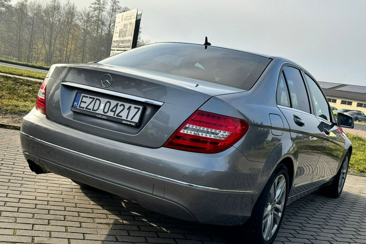 Mercedes C 180 Automat Diesel Niski Przebieg zdjęcie 4