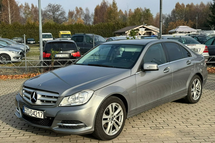 Mercedes C 180 Automat Diesel Niski Przebieg zdjęcie 7