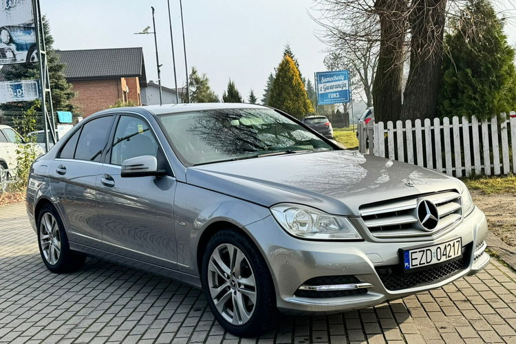 Mercedes C 180 Automat Diesel Niski Przebieg zdjęcie 8