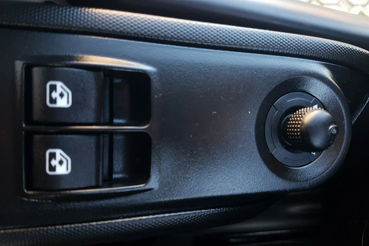 Iveco Daily 6EP CHŁODNIA MROŹNIA IZOTERMA AGREGAT THERMO KING V-200 MAX GRZANIE zdjęcie 10