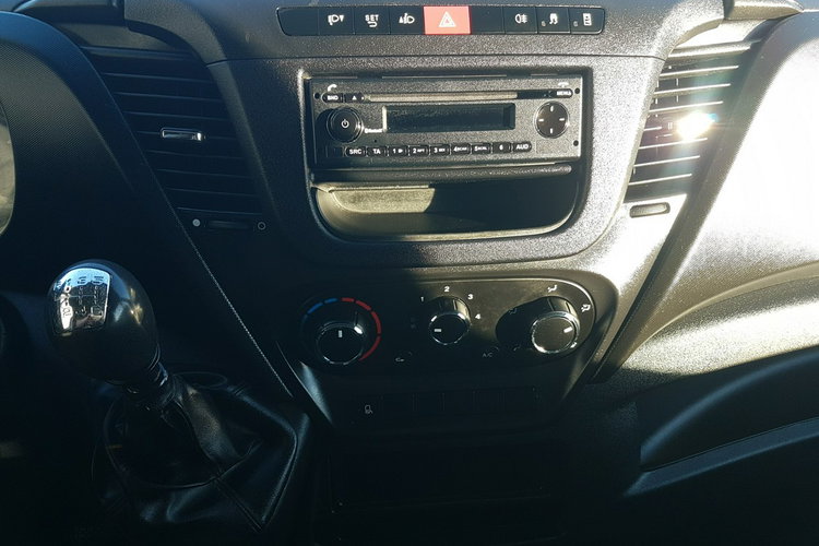 Iveco Daily 6EP CHŁODNIA MROŹNIA IZOTERMA AGREGAT THERMO KING V-200 MAX GRZANIE zdjęcie 11