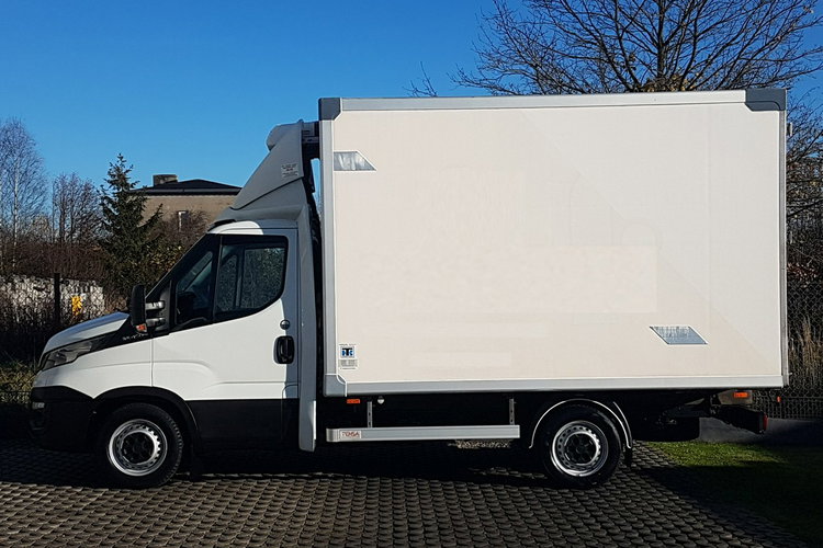 Iveco Daily 6EP CHŁODNIA MROŹNIA IZOTERMA AGREGAT THERMO KING V-200 MAX GRZANIE zdjęcie 12