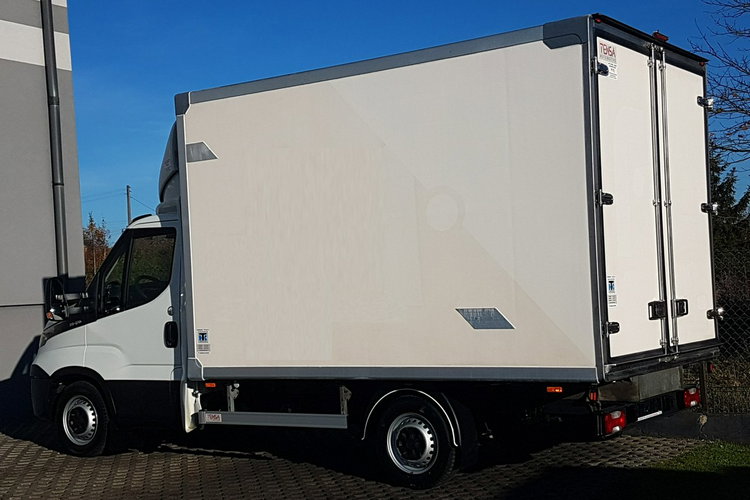 Iveco Daily 6EP CHŁODNIA MROŹNIA IZOTERMA AGREGAT THERMO KING V-200 MAX GRZANIE zdjęcie 3