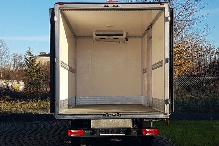 Iveco Daily 6EP CHŁODNIA MROŹNIA IZOTERMA AGREGAT THERMO KING V-200 MAX GRZANIE zdjęcie 5