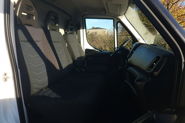 Iveco Daily 6EP CHŁODNIA MROŹNIA IZOTERMA AGREGAT THERMO KING V-200 MAX GRZANIE zdjęcie 9