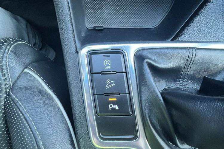 Kia Sportage Zadbana, dobrze wyposażona zdjęcie 21