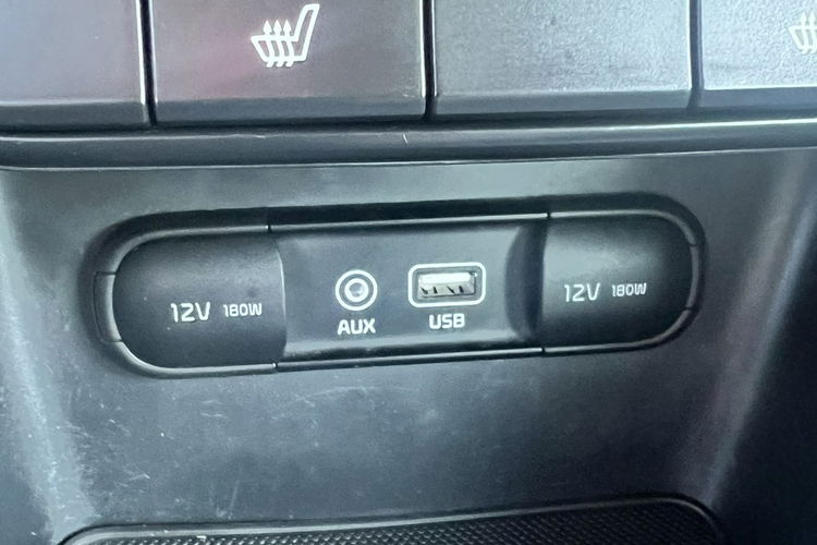 Kia Sportage Zadbana, dobrze wyposażona zdjęcie 30