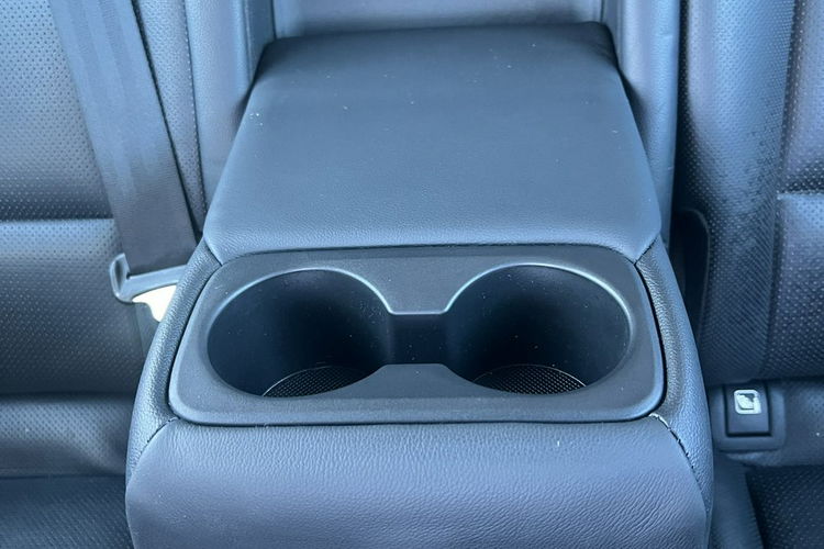 Kia Sportage Zadbana, dobrze wyposażona zdjęcie 31