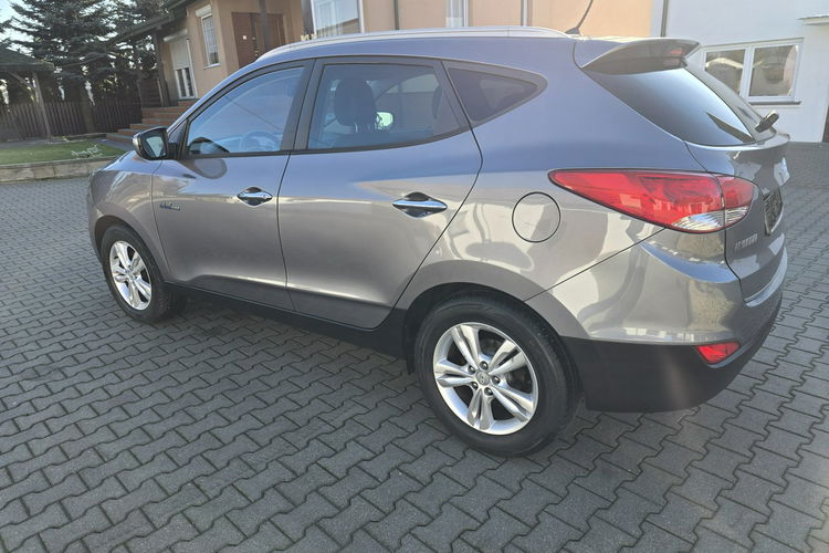 Hyundai ix35 1.6Benz - Serwis.Klimatronic 2 str.Pól-Skór.El.szyby..Alu. zdjęcie 12
