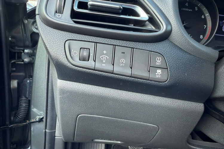 Hyundai i30 navi, klimatronic, gwarancja zdjęcie 18