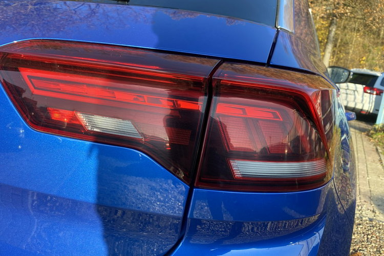 Volkswagen T-Roc R-Line 1.5tsi automat 150 KM polski salon bezwypadkowy max wersja gwar zdjęcie 11