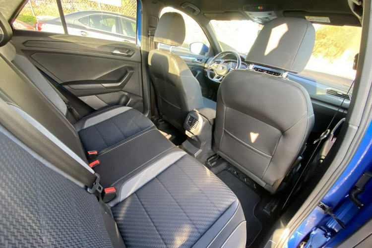 Volkswagen T-Roc R-Line 1.5tsi automat 150 KM polski salon bezwypadkowy max wersja gwar zdjęcie 25