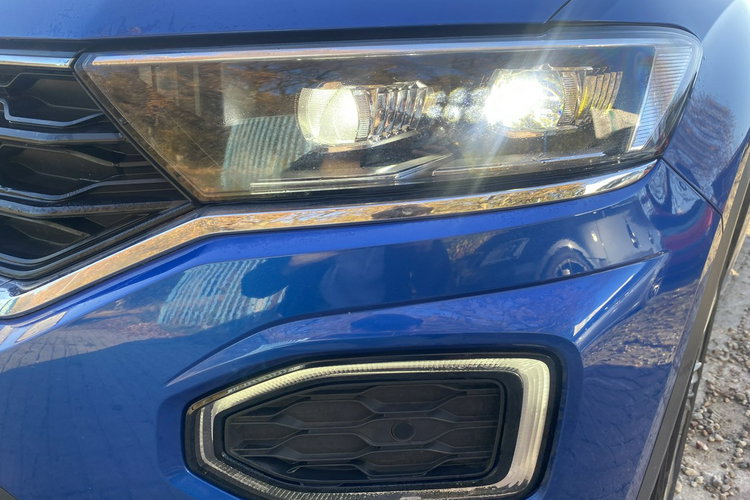 Volkswagen T-Roc R-Line 1.5tsi automat 150 KM polski salon bezwypadkowy max wersja gwar zdjęcie 30