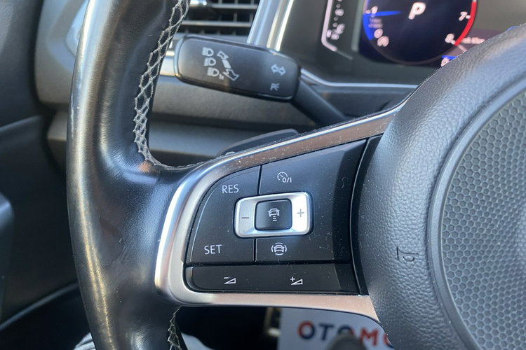 Volkswagen T-Roc R-Line 1.5tsi automat 150 KM polski salon bezwypadkowy max wersja gwar zdjęcie 44