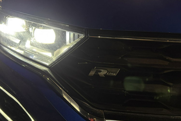 Volkswagen T-Roc R-Line 1.5tsi automat 150 KM polski salon bezwypadkowy max wersja gwar zdjęcie 48