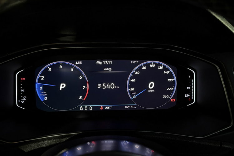 Volkswagen T-Roc R-Line 1.5tsi automat 150 KM polski salon bezwypadkowy max wersja gwar zdjęcie 54