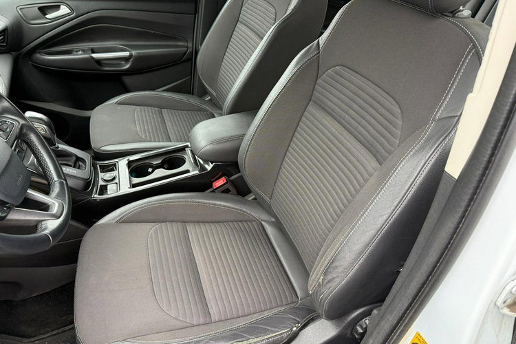 Ford Kuga 2019 Facelift Titanium 1.5 EcoBoost AWD 4x4175KM Automat zdjęcie 11