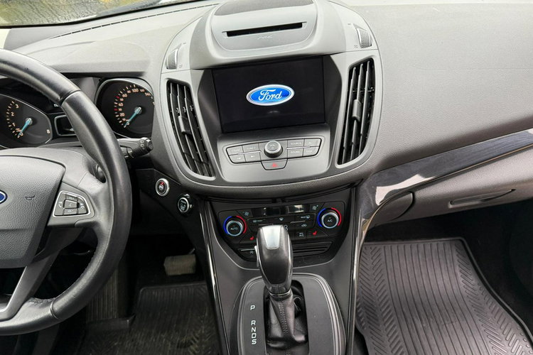 Ford Kuga 2019 Facelift Titanium 1.5 EcoBoost AWD 4x4175KM Automat zdjęcie 13