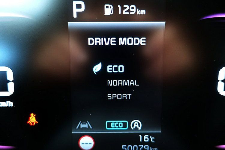 Kia Sportage Biały PERŁA 1WŁ Kraj. Bezwyp LED+Kamera+NAVI Gwarancja FABRYCZNA F23% 4x2 zdjęcie 42