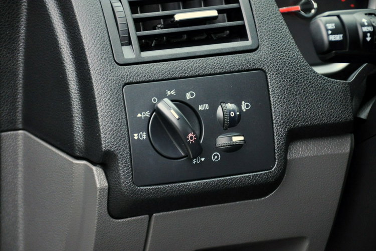 Ford Kuga 2.0TDCI(140KM) Xenon Led Navi Kamera Panorama Skóry El.Fotel Alu17"ASO zdjęcie 38