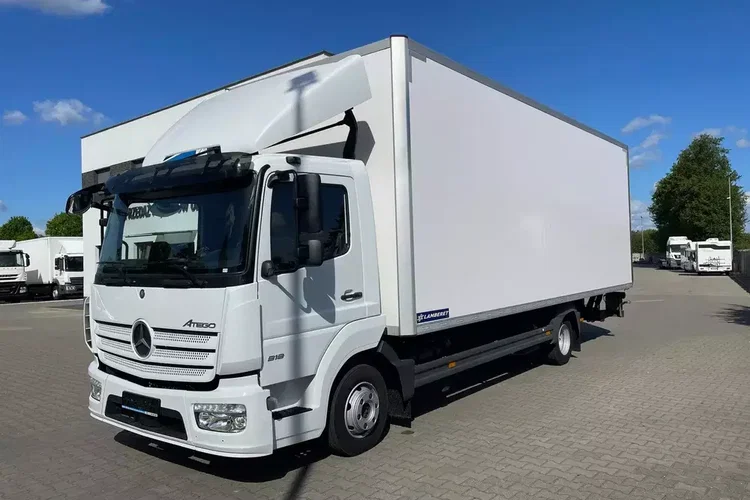 Mercedes ATEGO 818, IZOTERMA OGRZEWANA zdjęcie 2