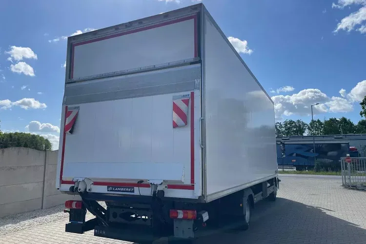 Mercedes ATEGO 818, IZOTERMA OGRZEWANA zdjęcie 9
