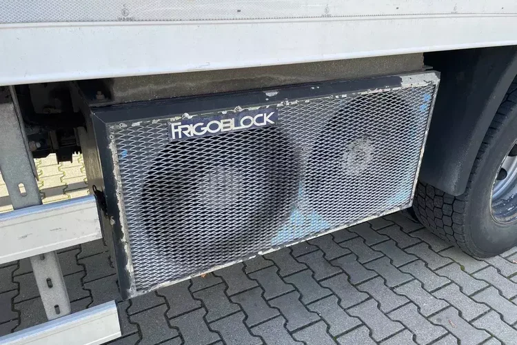 Iveco Stralis EEV 18.310 , Chłodnia, PRZEBIEG 262 TYŚ KM zdjęcie 19