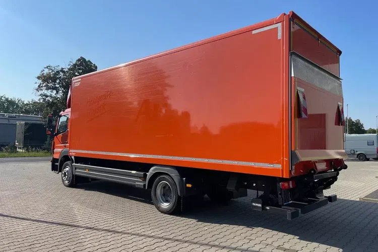 Mercedes ATEGO 1218 zdjęcie 19