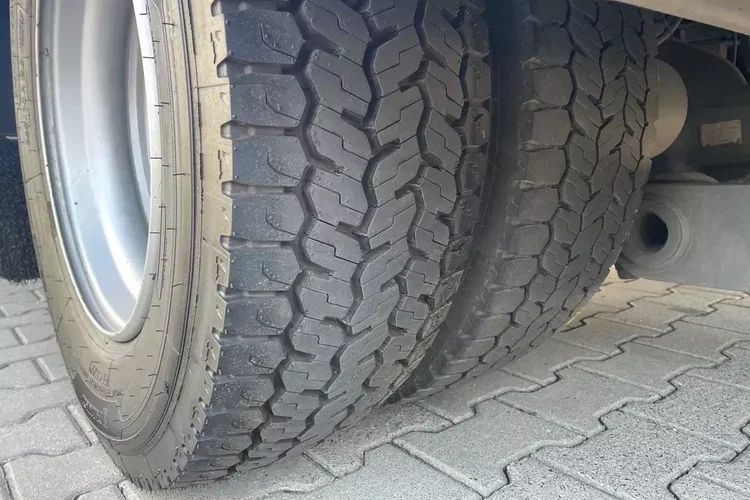 Mercedes ATEGO 1218 zdjęcie 27