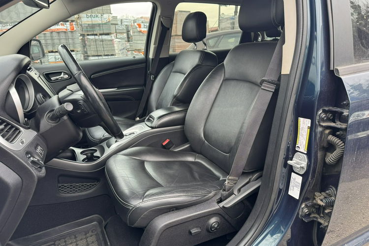 Fiat Freemont Klimatronic 3-stref, Podgrz. fotele, 7 osobowy, Skóra, Hak zdjęcie 14