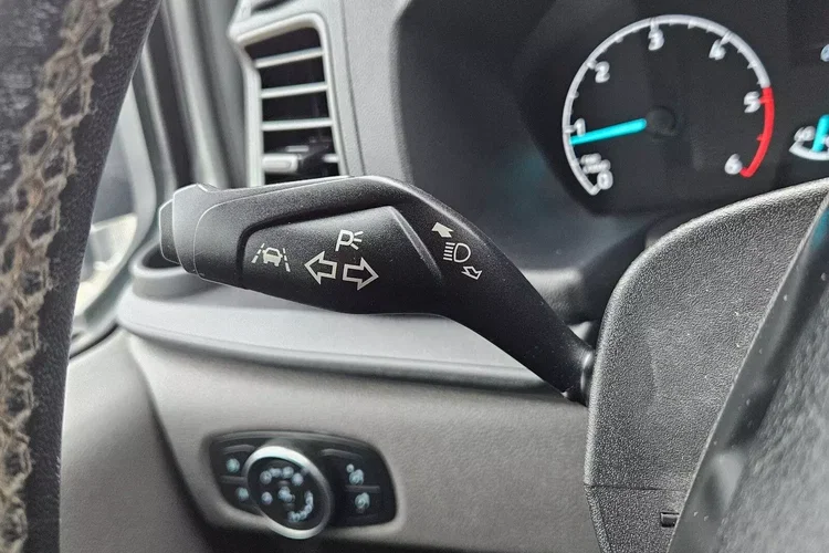 Ford transit-custom L2H1 54900zł NETTO 2.0TdCi/170KM zdjęcie 24