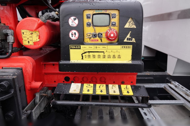 Iveco / STRALIS / 310 / 4x2 /WYWROTKA - 5.3 M / HDS FASSI 135 - 8 M / EURO 6 zdjęcie 19