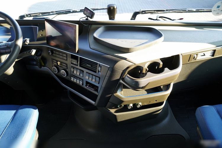 Volvo FH 460 / ZESTAW TANDEM / 120 M3 / PRZEJAZDOWY / I-SAVE / KLIMA POSTOJOWA / OŚ PODNOSZONA SKRĘTNA / WIELTON  zdjęcie 50