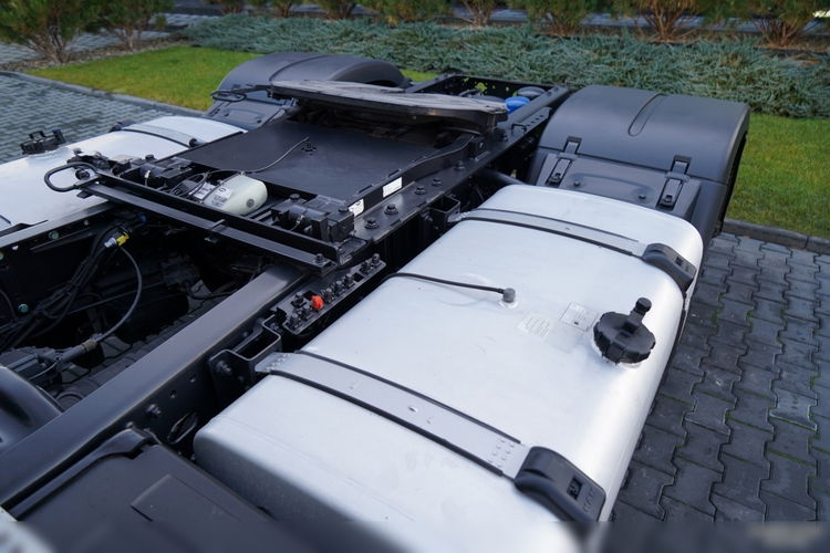 MAN TGX 18. 460 / MEGA / LOWDECK / REGULOWANE SIODŁO / NAVI zdjęcie 12