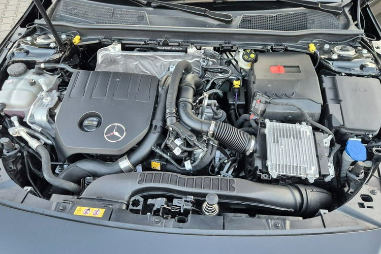 Mercedes A 200 Salon PL Pakiet AMG Line Przebieg: 8000 km Fa Vat 23% zdjęcie 16