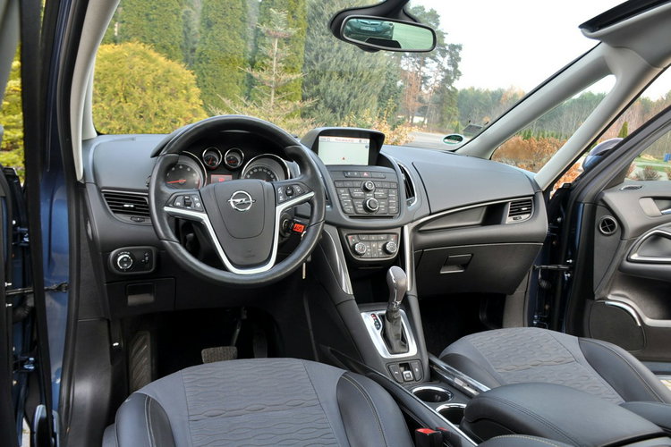 Zafira 1.4T(140KM) Bi-Xenon Led Navi Panorama Skóry 2xPark Alu17"ASO Opel zdjęcie 28