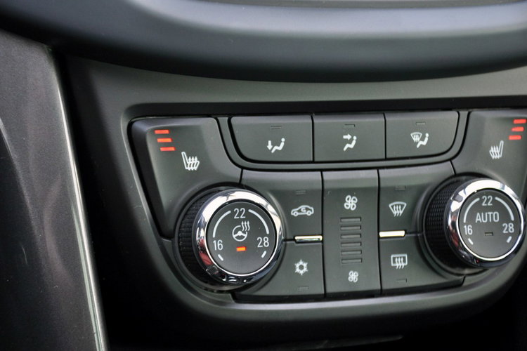 Zafira 1.4T(140KM) Bi-Xenon Led Navi Panorama Skóry 2xPark Alu17"ASO Opel zdjęcie 34