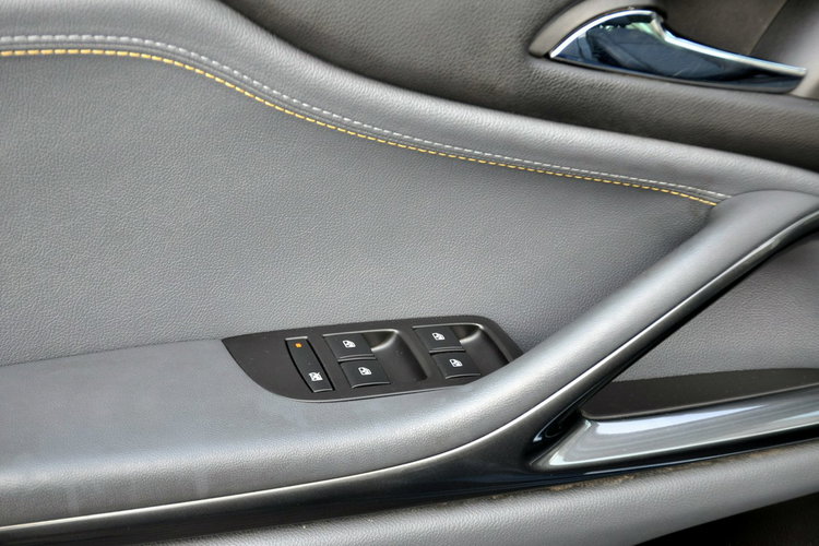 Zafira 1.4T(140KM) Bi-Xenon Led Navi Panorama Skóry 2xPark Alu17"ASO Opel zdjęcie 37