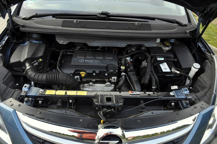 Zafira 1.4T(140KM) Bi-Xenon Led Navi Panorama Skóry 2xPark Alu17"ASO Opel zdjęcie 39