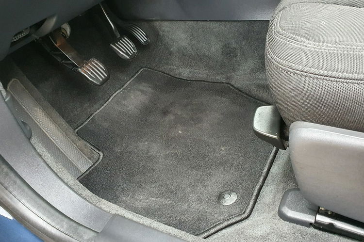 Volvo XC 60 2.0 R5 D3 # Kinetic # Manual # Serwis do Końca # zdjęcie 14