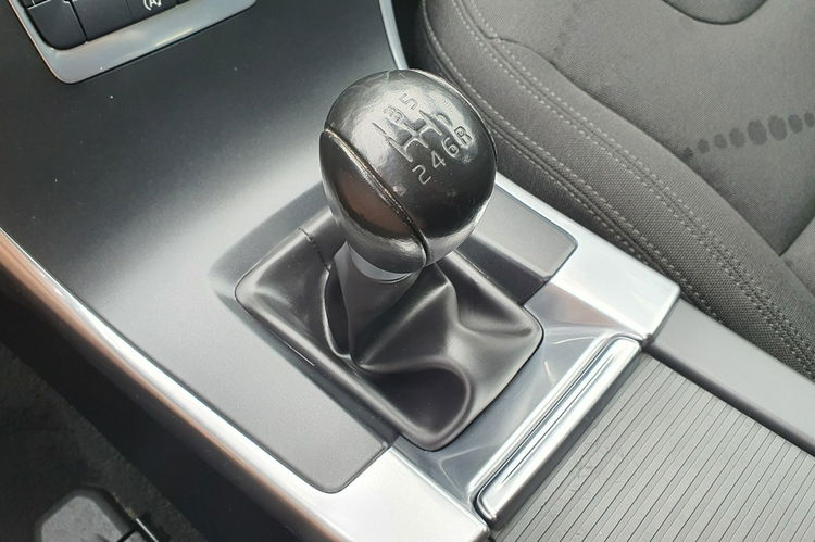 Volvo XC 60 2.0 R5 D3 # Kinetic # Manual # Serwis do Końca # zdjęcie 25