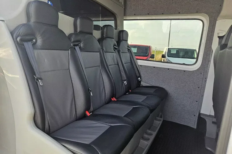 Volkswagen Crafter L3H2 129900zł NETTO Brygadówka 7 osób 2.0TDi/140KM zdjęcie 32